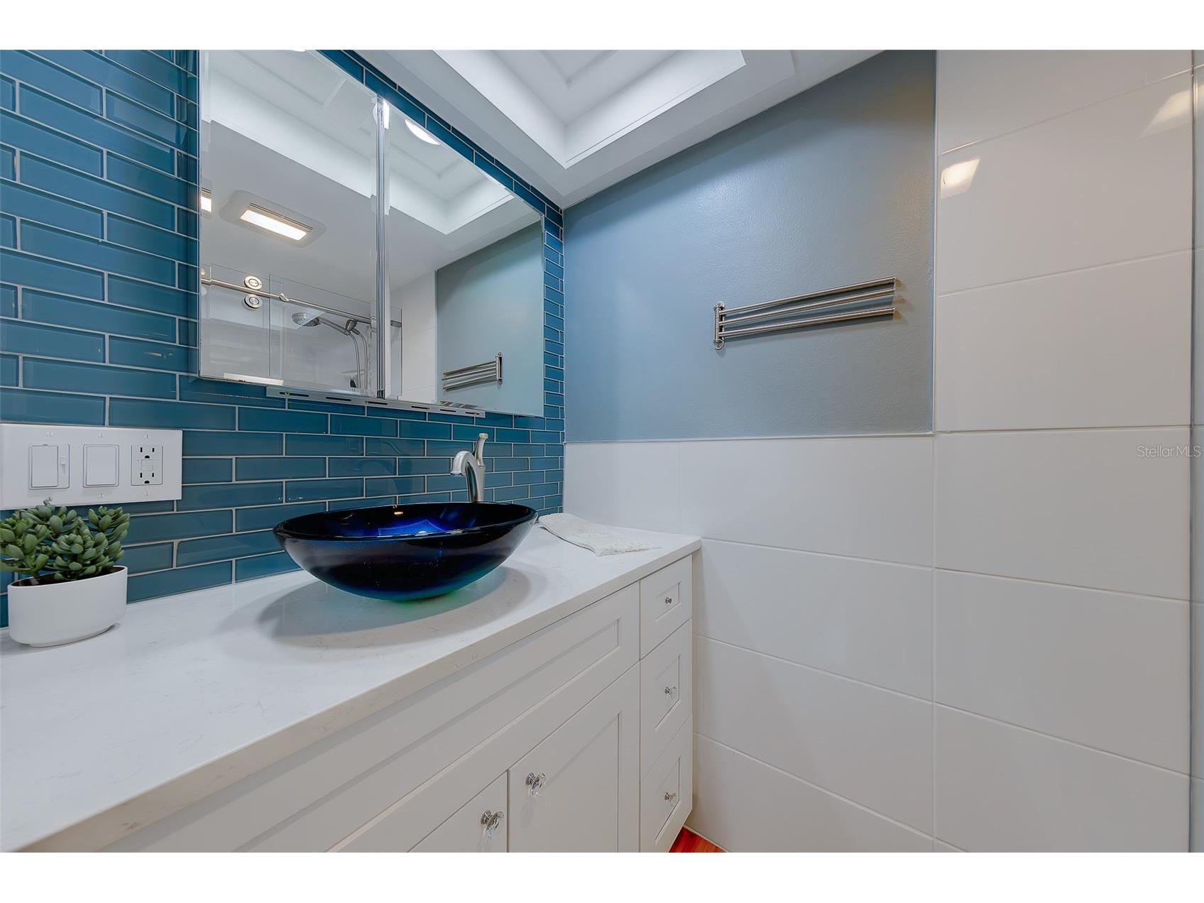 1923 Sky Drive Clearwater FL 33755 TB8497418 image23