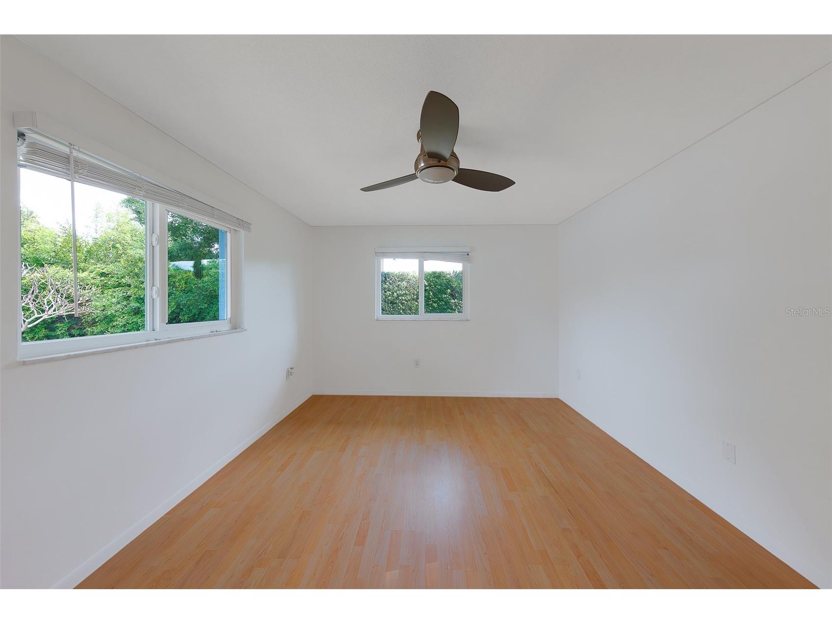1923 Sky Drive Clearwater FL 33755 TB8497418 image24