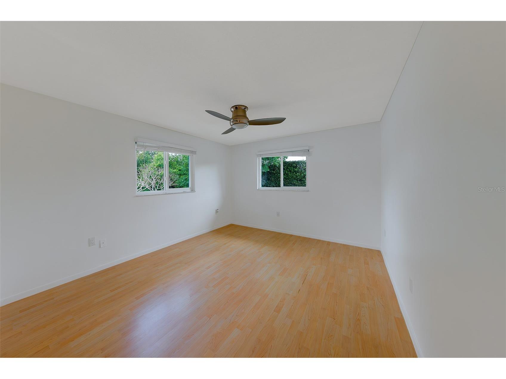 1923 Sky Drive Clearwater FL 33755 TB8497418 image30