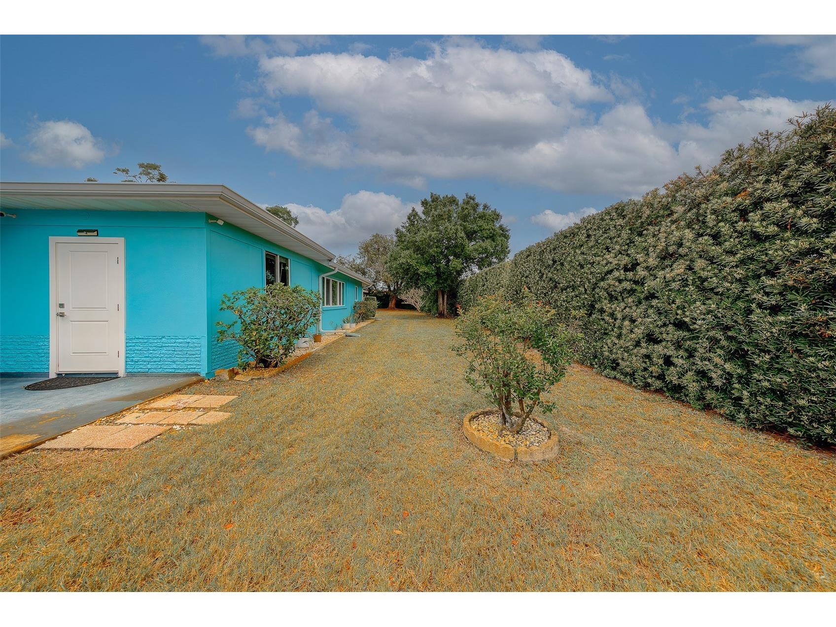 1923 Sky Drive Clearwater FL 33755 TB8497418 image41