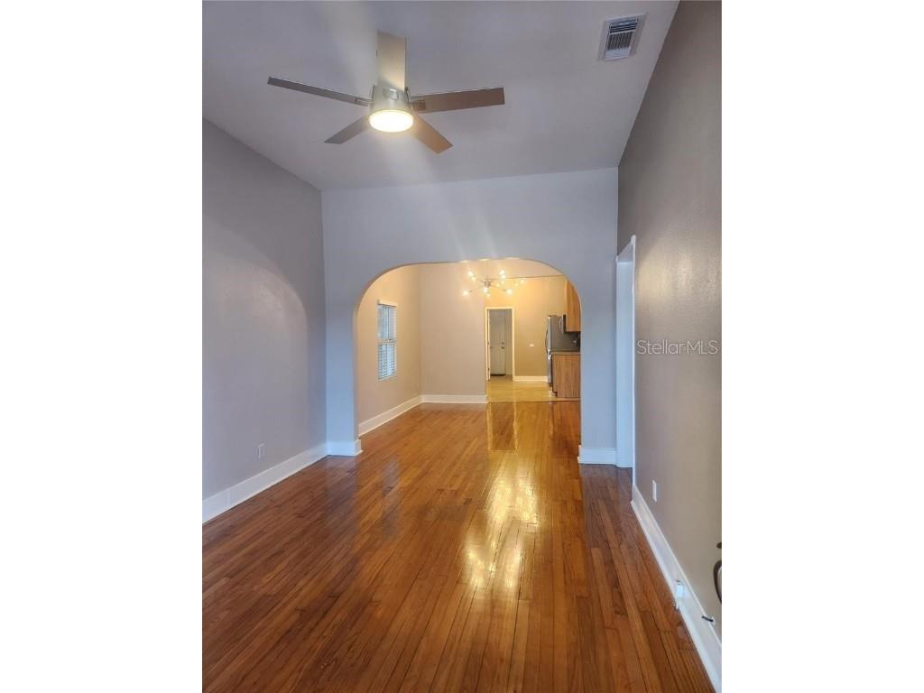 1923 W Pine Street Tampa FL 33607 TB8431627 image4