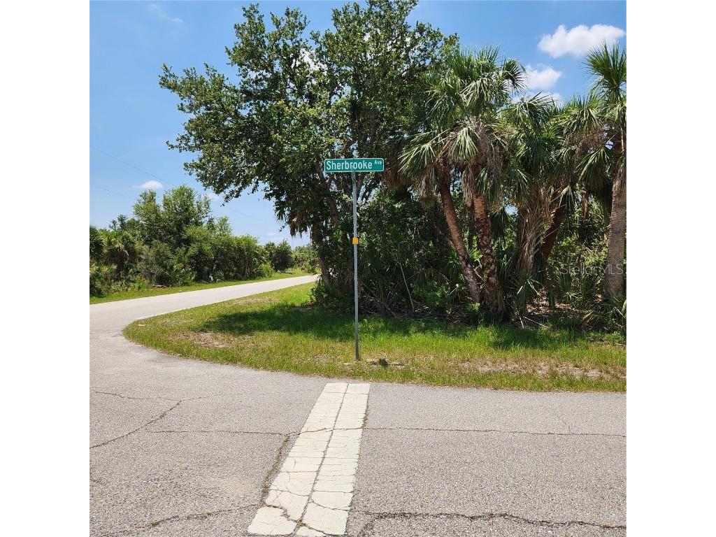 19233 Sherbrooke Avenue Port Charlotte FL 33954 D6130615 image1