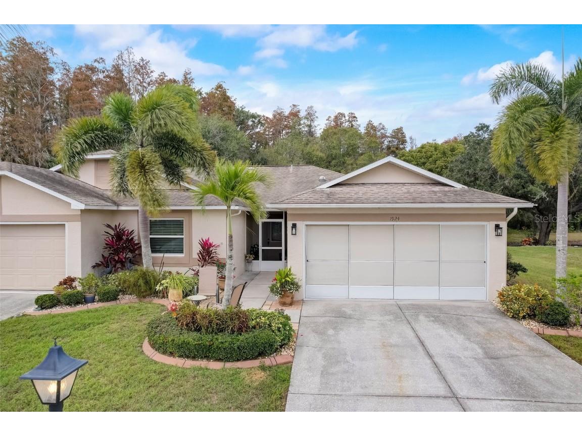 1924 Grand Cypress Lane Sun City Center FL 33573 T3494407 image1