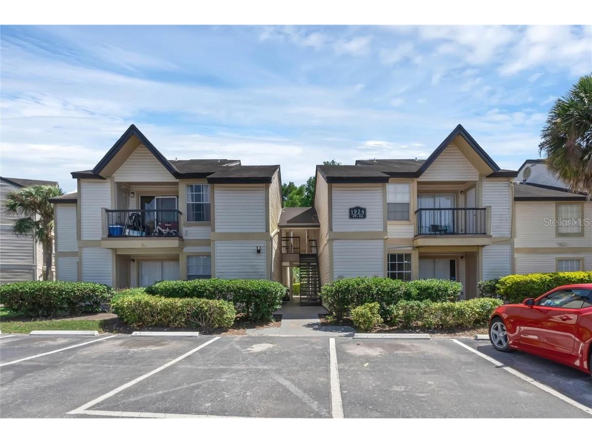 1924 Lake Atriums Circle #51 Orlando FL 32839 O6133018 image1
