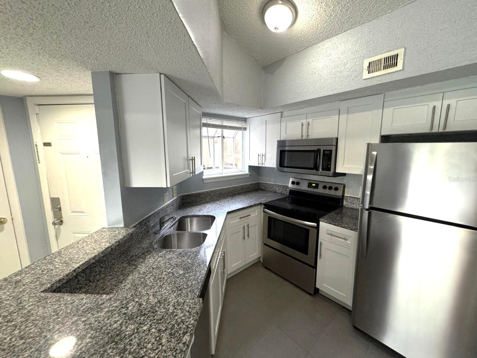 1924 Lake Atriums Circle #56 Orlando FL 32839 O6371841 image2