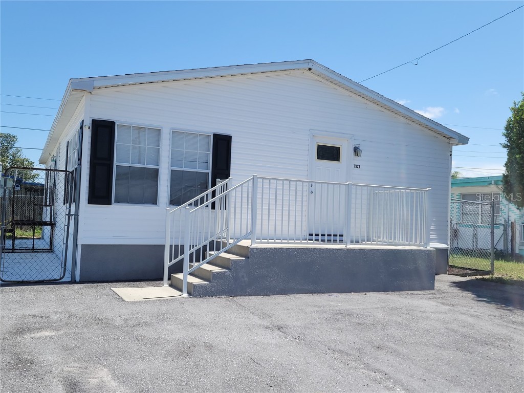 1924 Pleasure Drive Holiday FL 34691 U8157451 image1