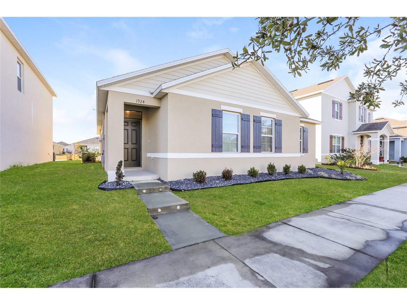 1924 Red Canyon Drive Kissimmee FL 34744 TB8507412 image1