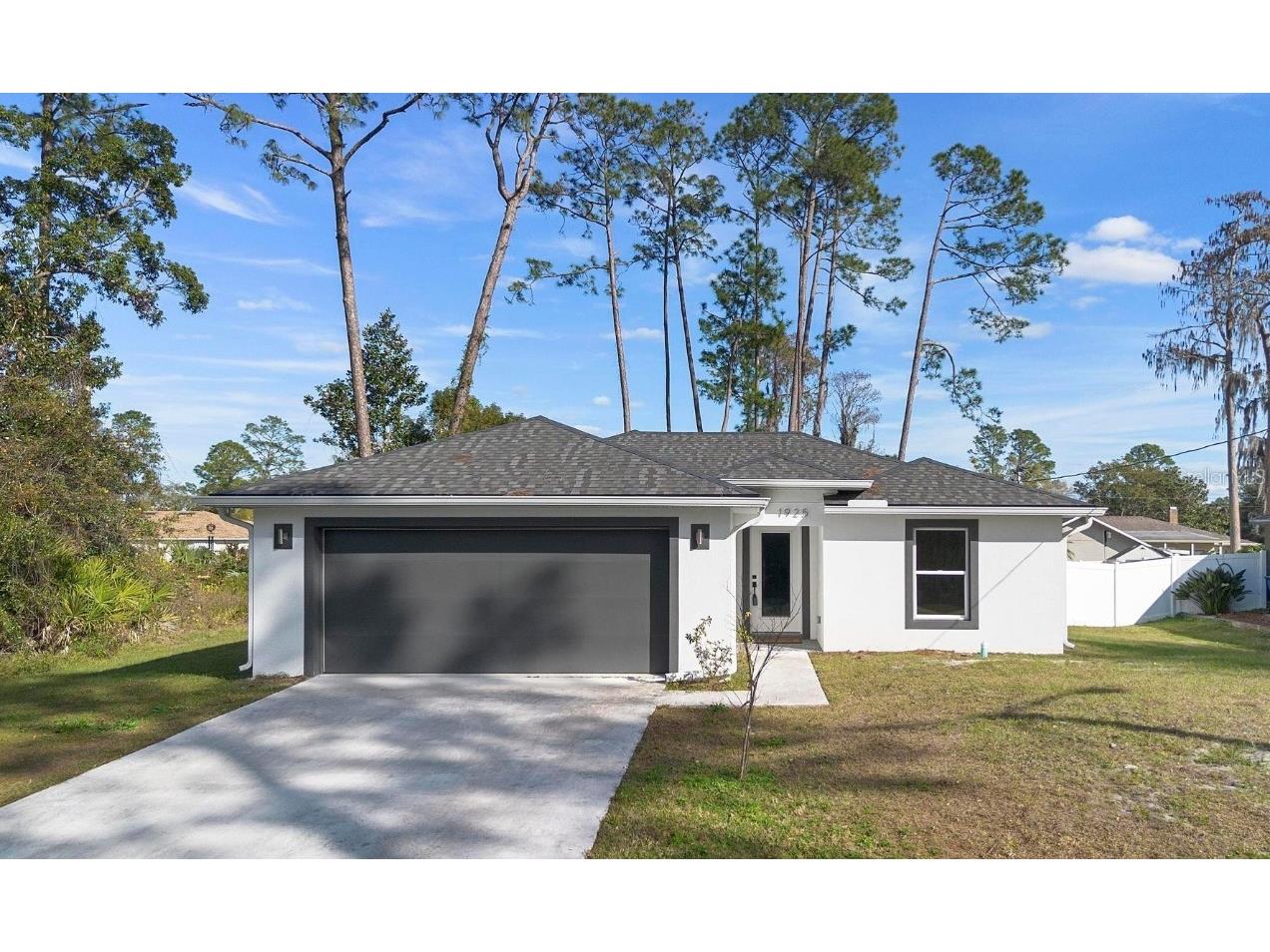 1925 1st Avenue Deland FL 32724 V4940565 image1