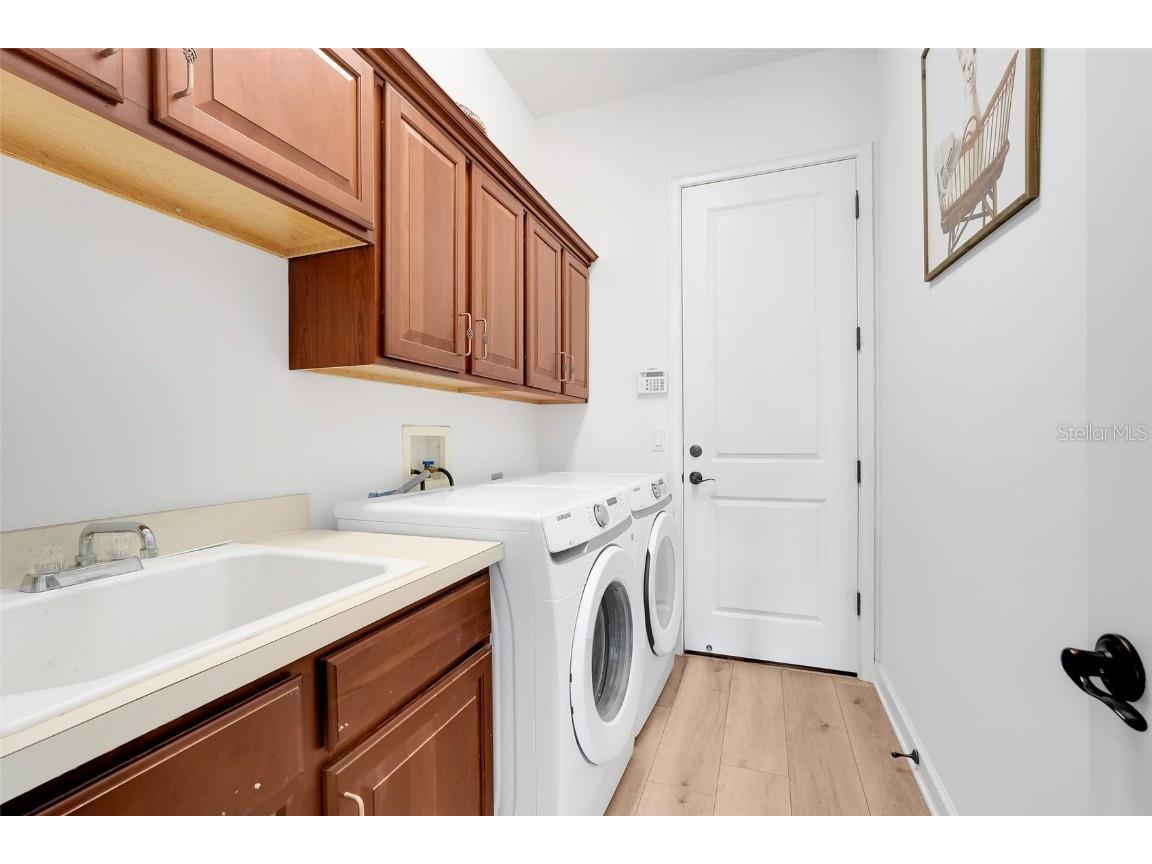 1925 Appalachee Circle Tavares FL 32778 - LAKE EUSTIS - CHAIN OF LAKES O6329529 image26