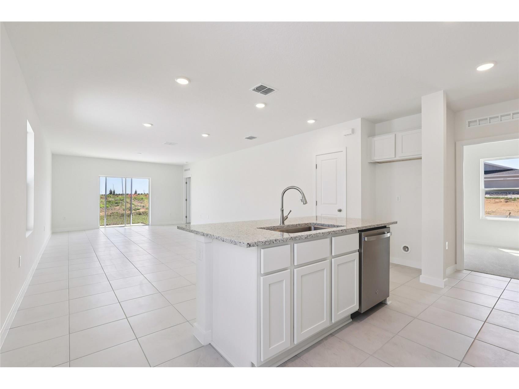 1925 Diamond Head Circle Haines City FL 33844 O6361174 image11