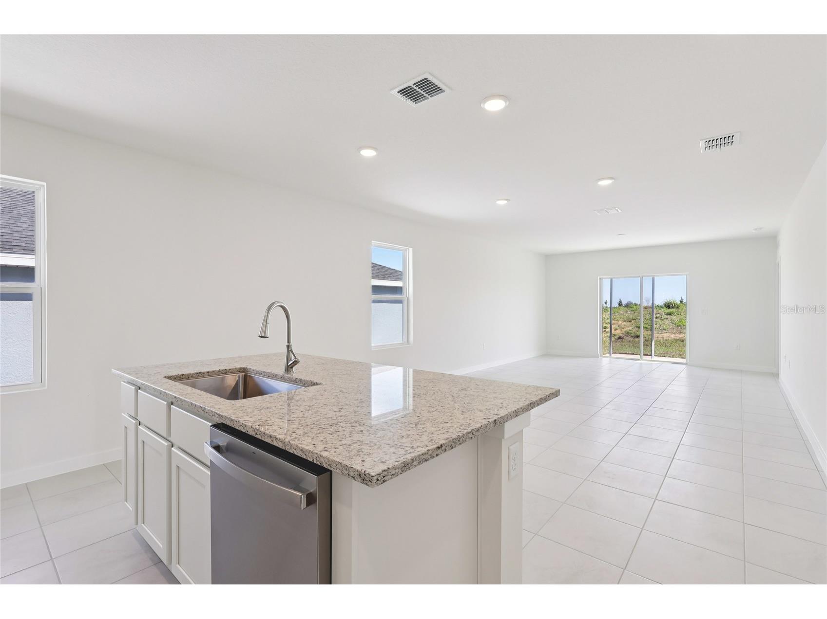 1925 Diamond Head Circle Haines City FL 33844 O6361174 image17