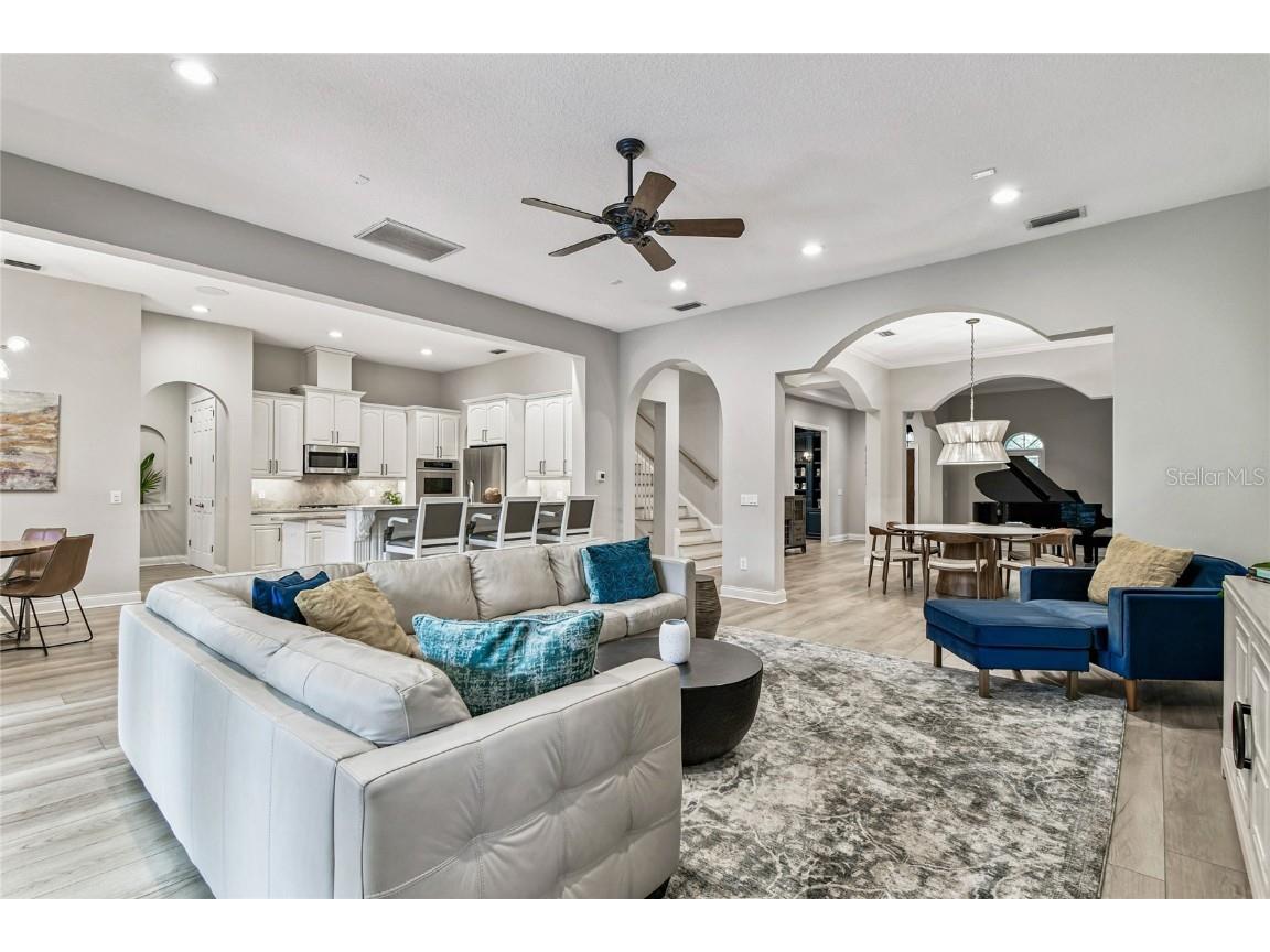 1925 Floresta View Drive Tampa FL 33618 TB8430755 image10