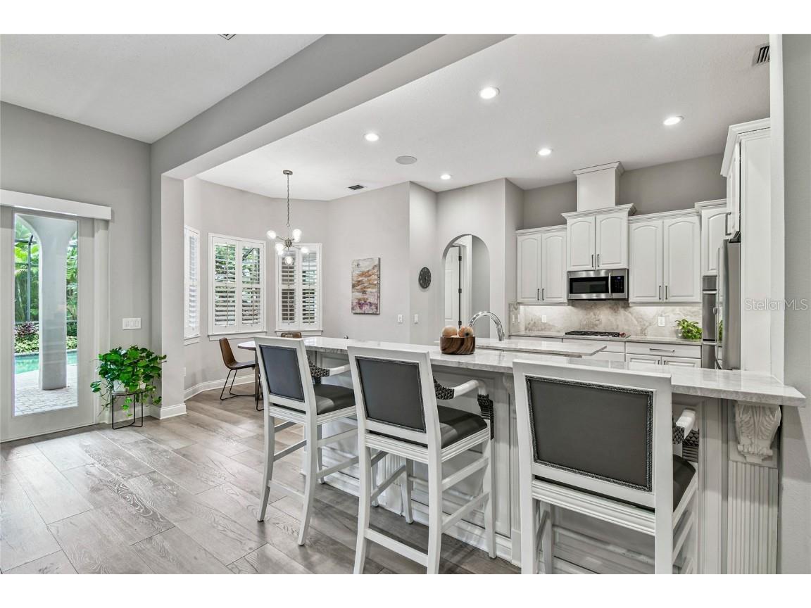 1925 Floresta View Drive Tampa FL 33618 TB8430755 image11