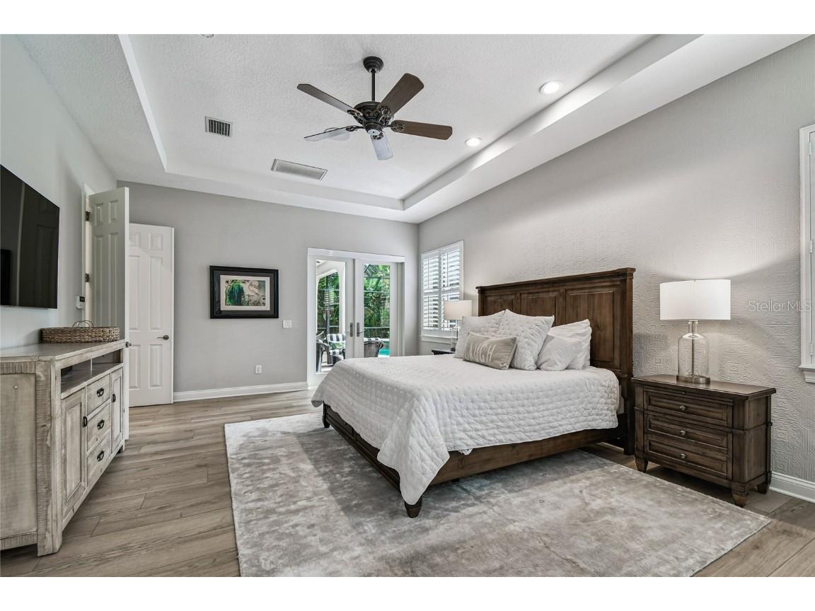 1925 Floresta View Drive Tampa FL 33618 TB8430755 image19