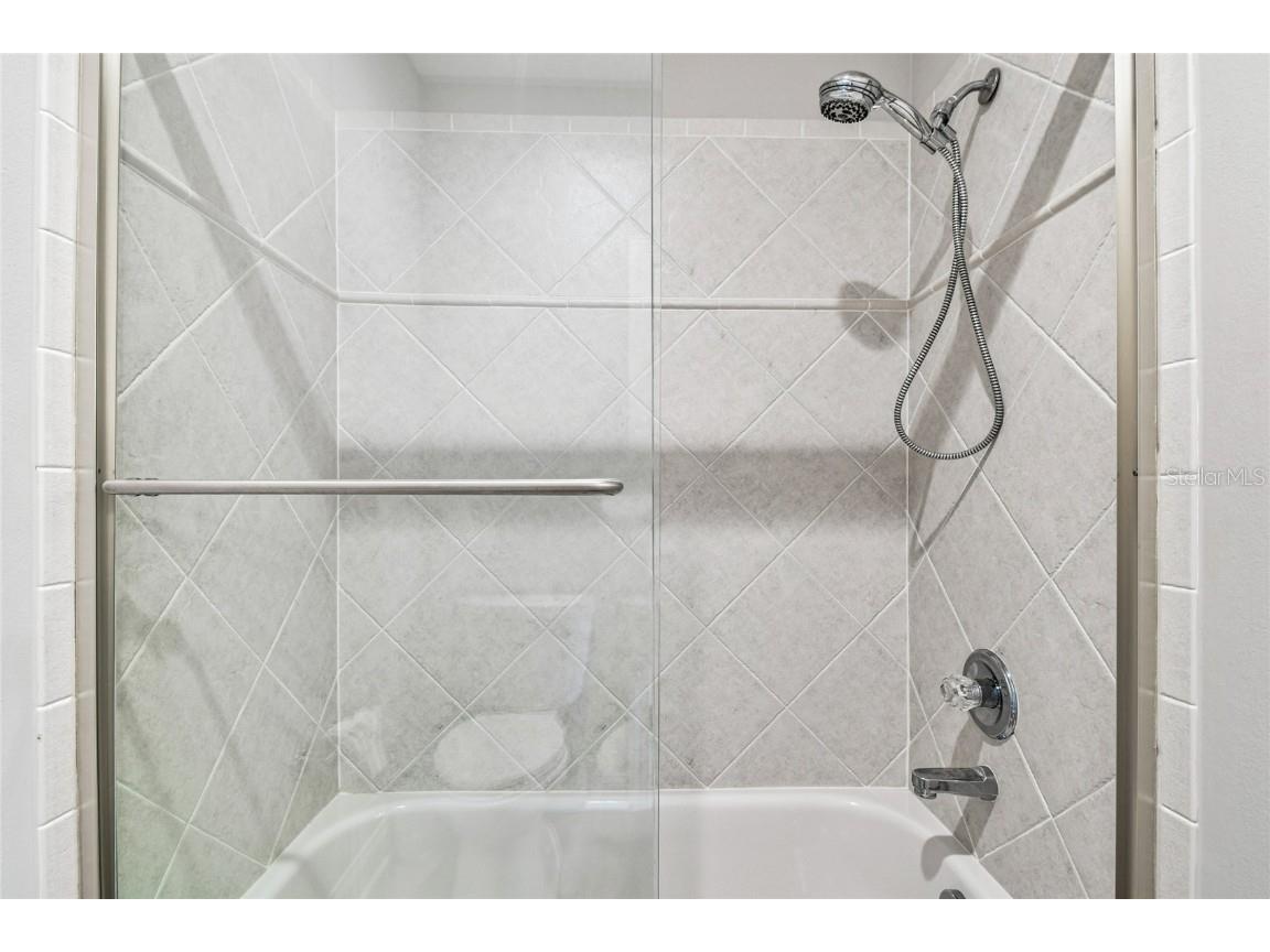 1925 Floresta View Drive Tampa FL 33618 TB8430755 image33