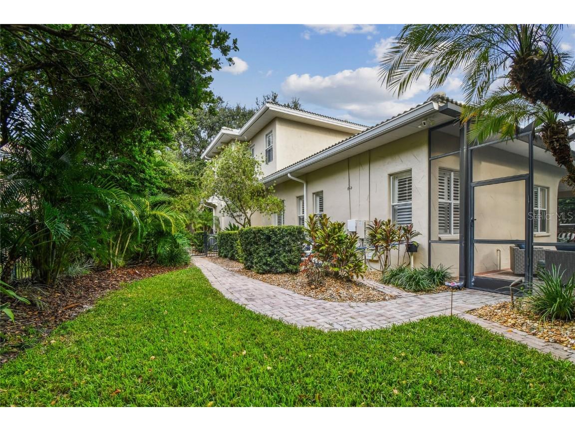 1925 Floresta View Drive Tampa FL 33618 TB8430755 image54