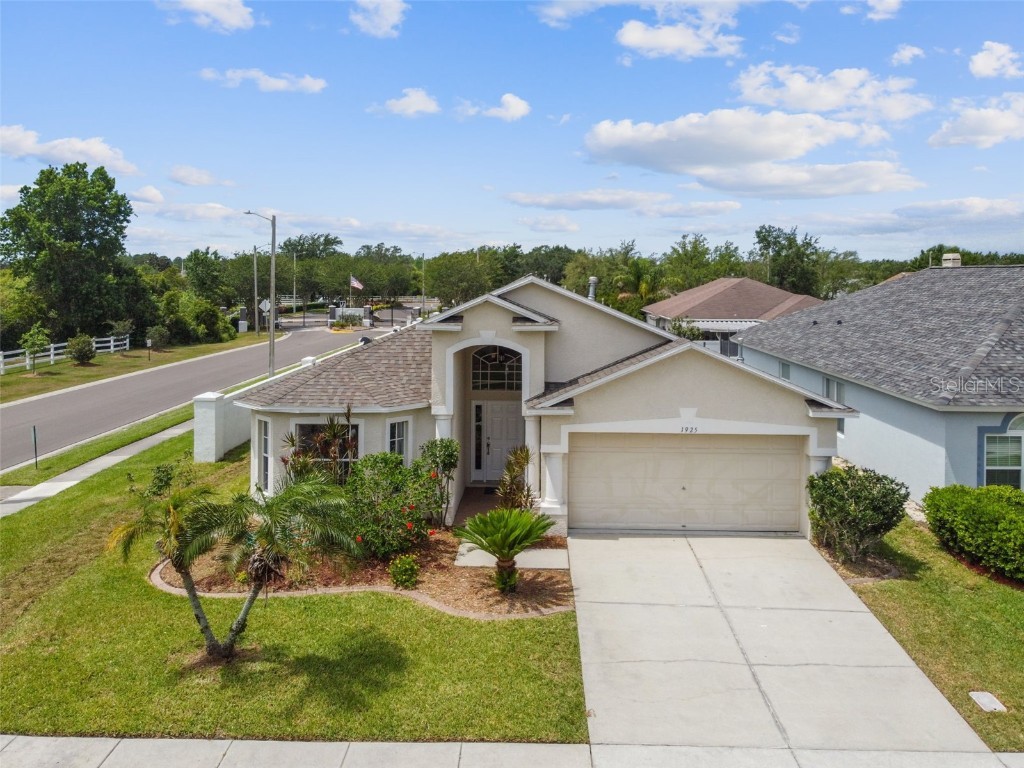 1925 Grenville Court Wesley Chapel FL 33543 TB8313172 image1