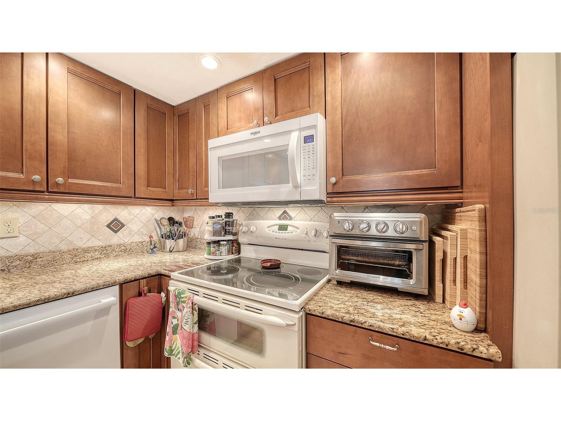 1925 Gulf Of Mexico Drive #G8-302 Longboat Key FL 34228 - GULF OF MEXICO A4686871 image10