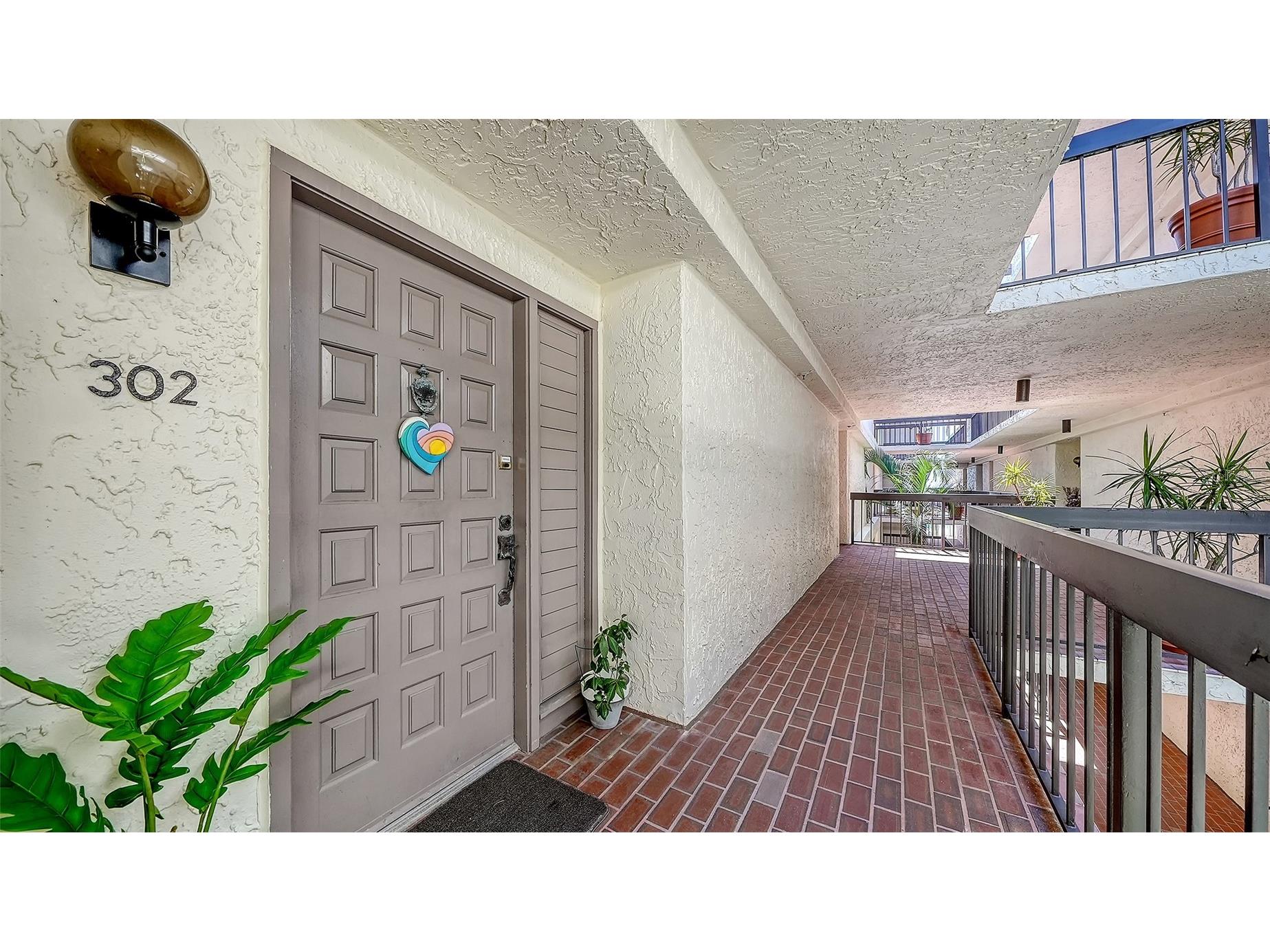1925 Gulf Of Mexico Drive #G8-302 Longboat Key FL 34228 - GULF OF MEXICO A4686871 image4