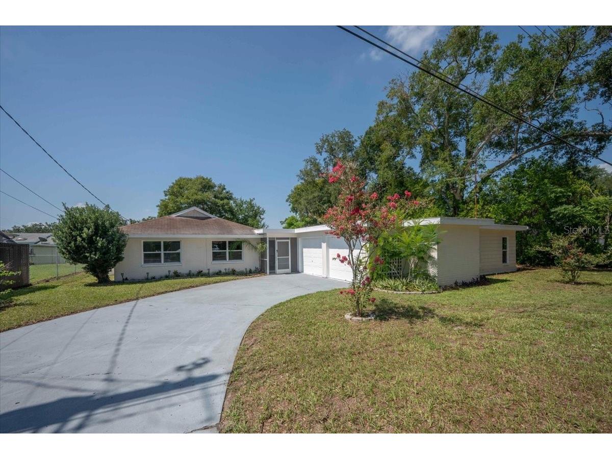 1925 John Arthur Way Lakeland FL 33803 - LAKE BENTLEY TB8523245 image1
