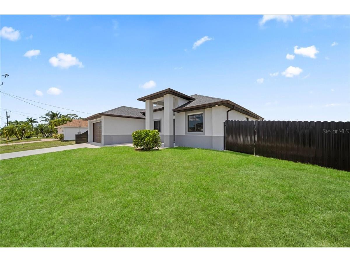 1925 NW 15th Terrace Cape Coral FL 33993 A4692530 image5
