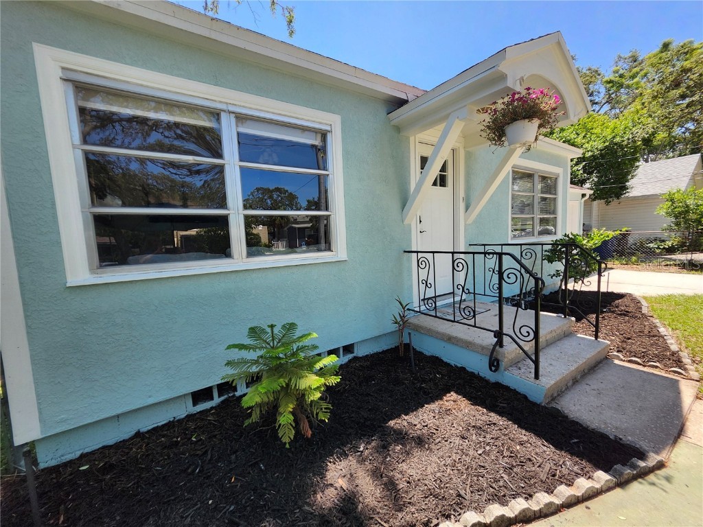 1925 Overbrook Avenue Clearwater FL 33755 TB8407220 image2