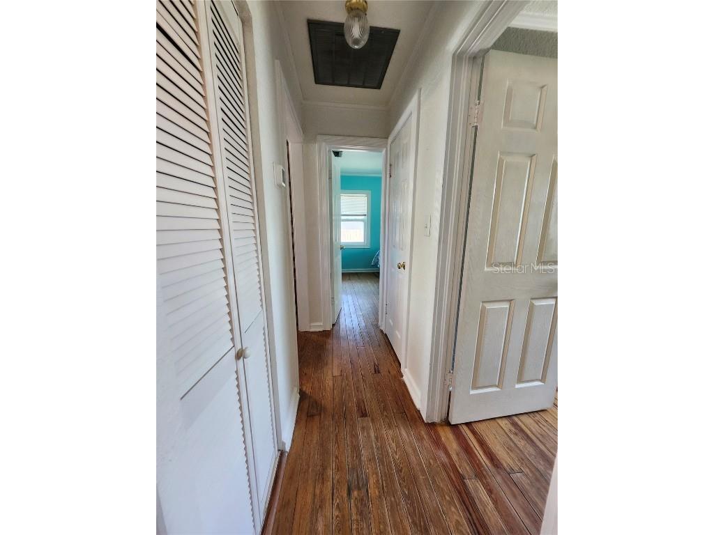 1925 Overbrook Avenue Clearwater FL 33755 TB8407220 image23