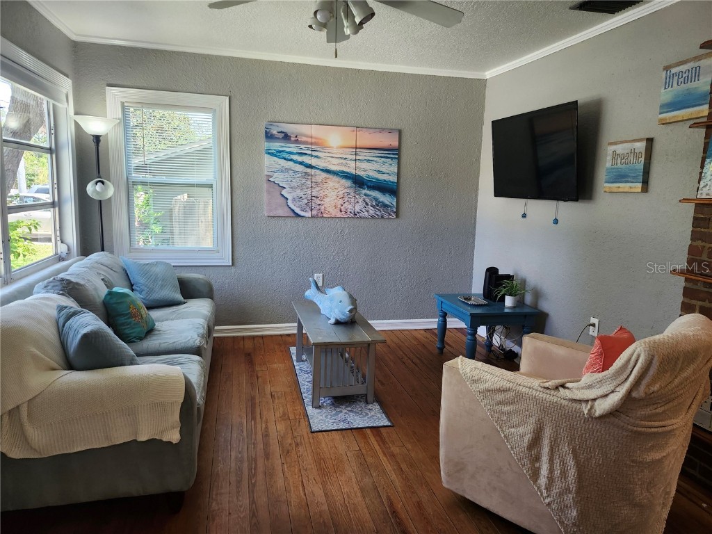 1925 Overbrook Avenue Clearwater FL 33755 TB8407220 image8