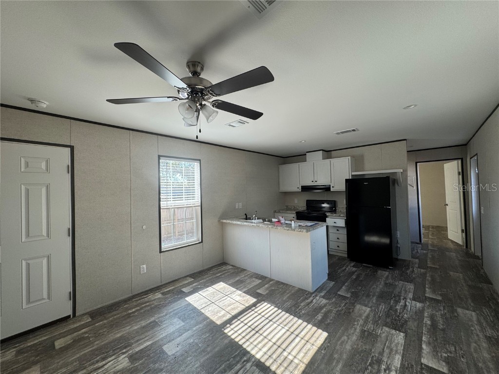 1925 Patriot Lane Holiday FL 34690 W7870201 image4