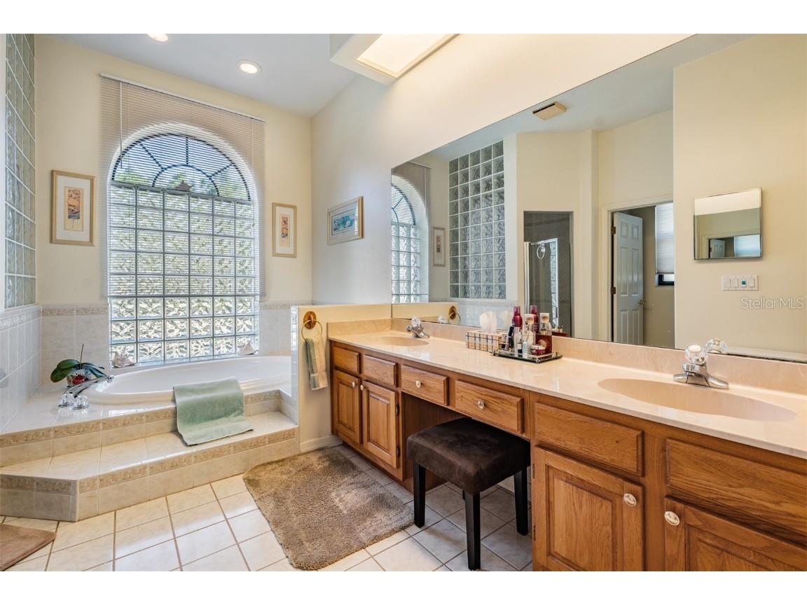 1925 Schaer Way Odessa FL 33556 TB8456584 image23