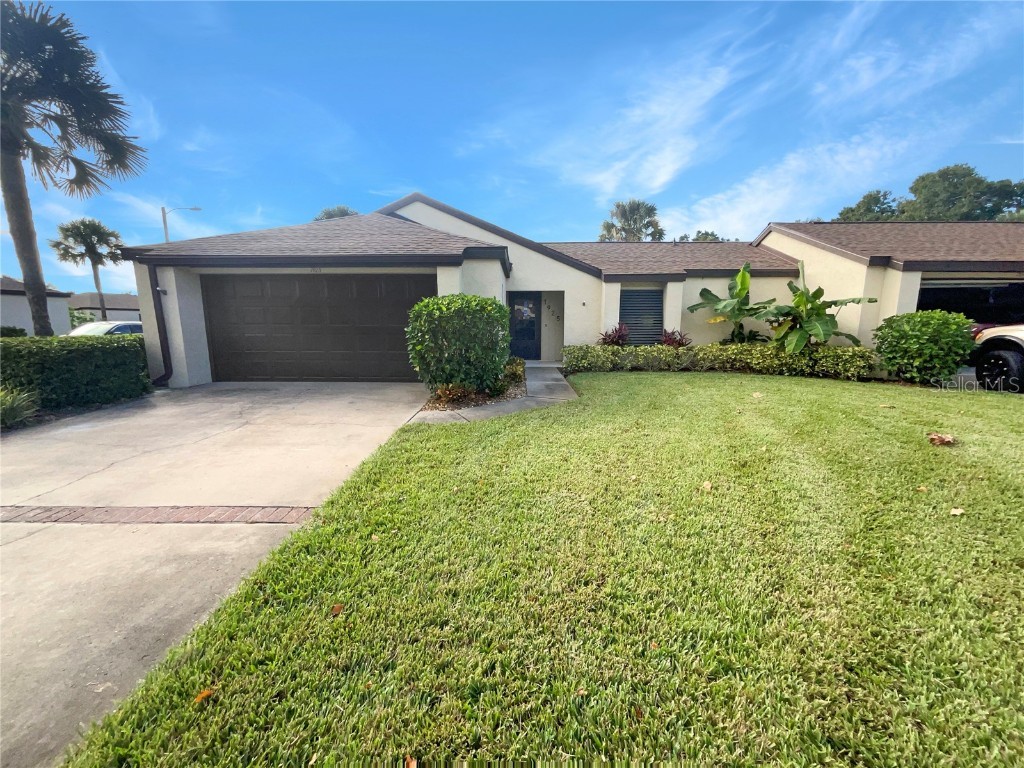 1925 Sycamore Circle #25-A Tavares FL 32778 O6153111 image1
