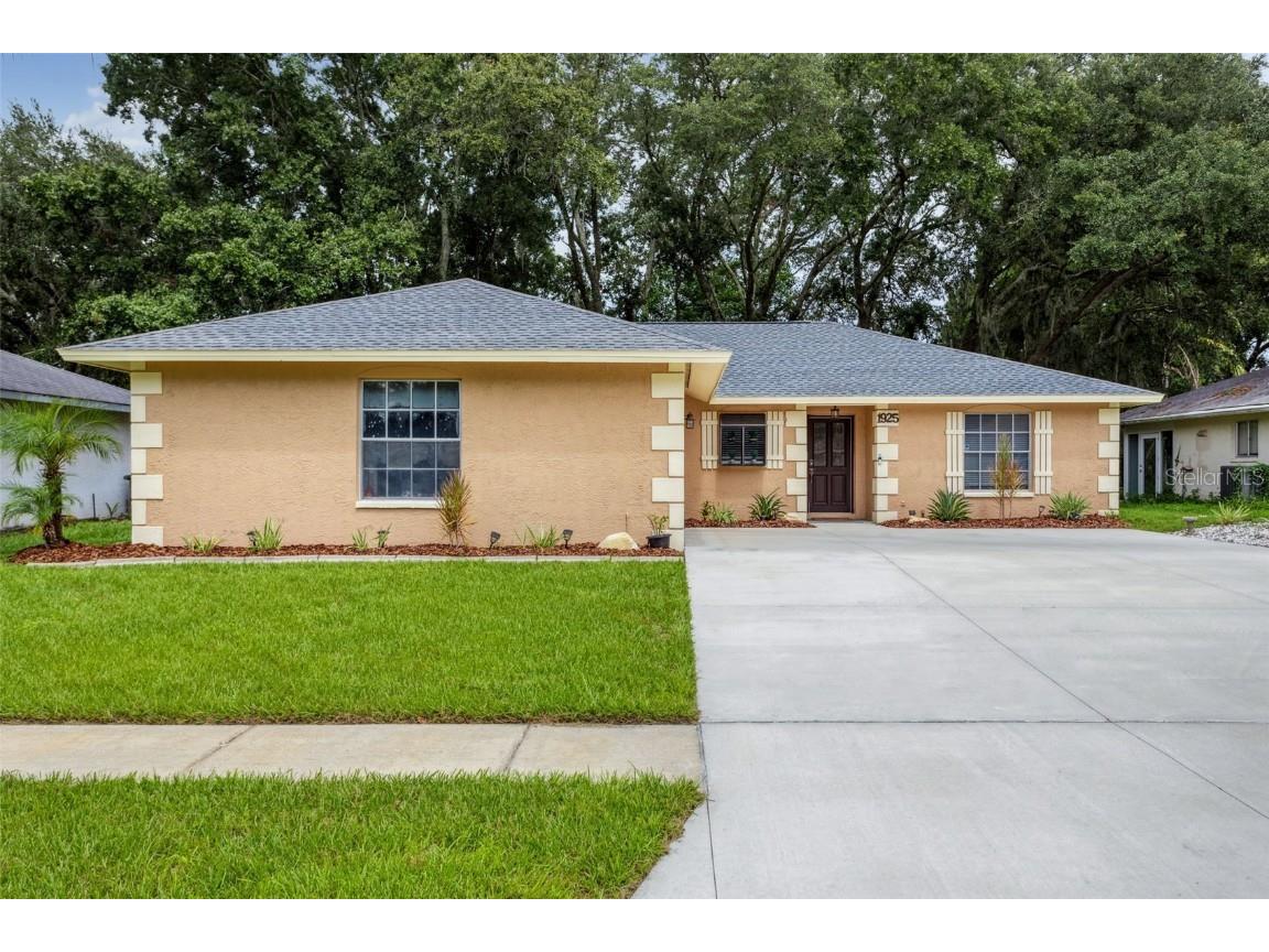 1925 Tidewater Court Wesley Chapel FL 33543 TB8346877 image1