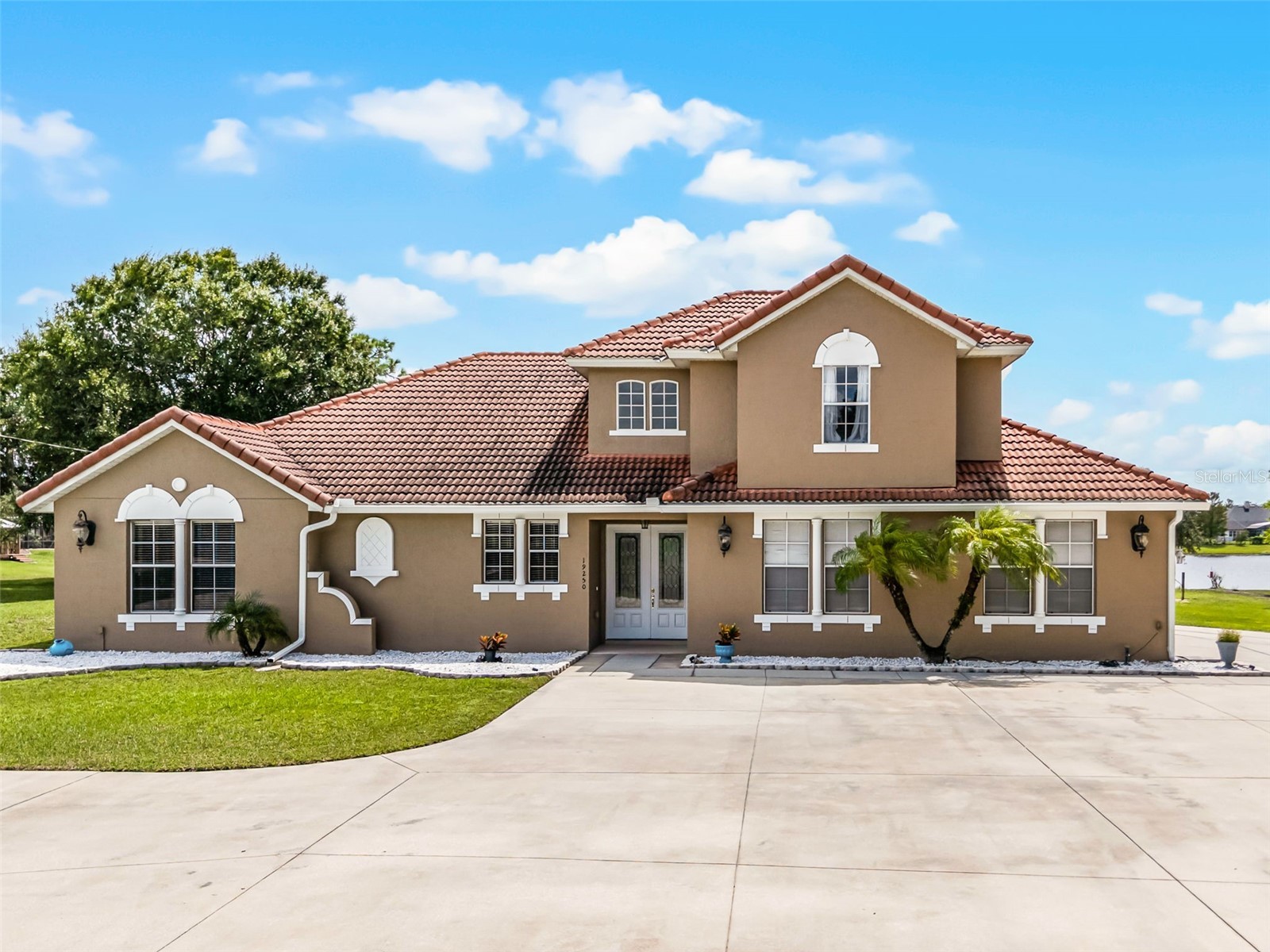 19250 Newburg Street Orlando FL 32833 O6341253 image1