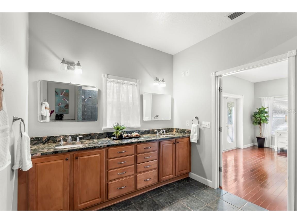 19256 Hidden Oaks Drive Brooksville FL 34604 TB8344502 image26