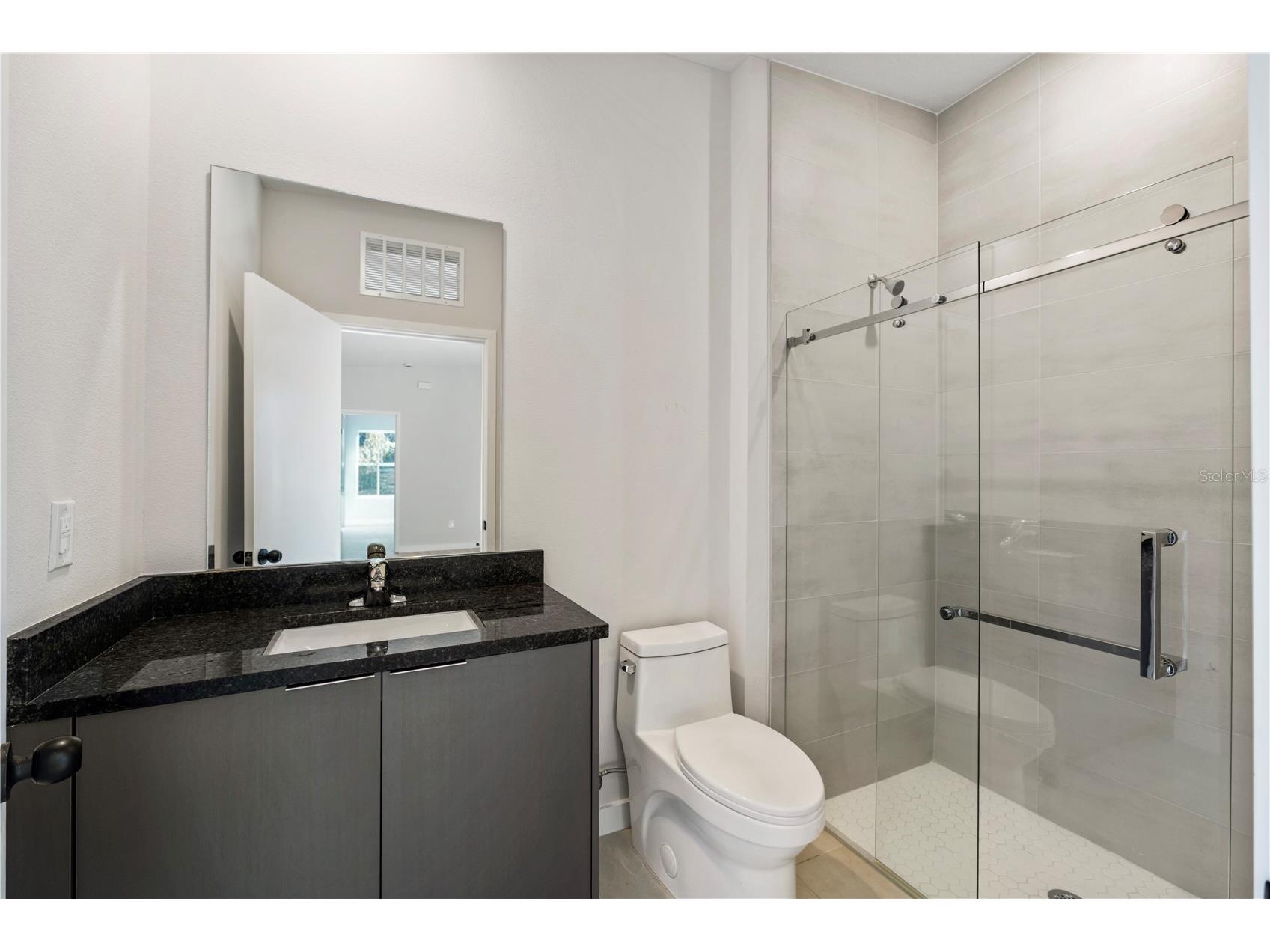 1926 Cloverlawn Avenue Orlando FL 32806 O6383753 image10