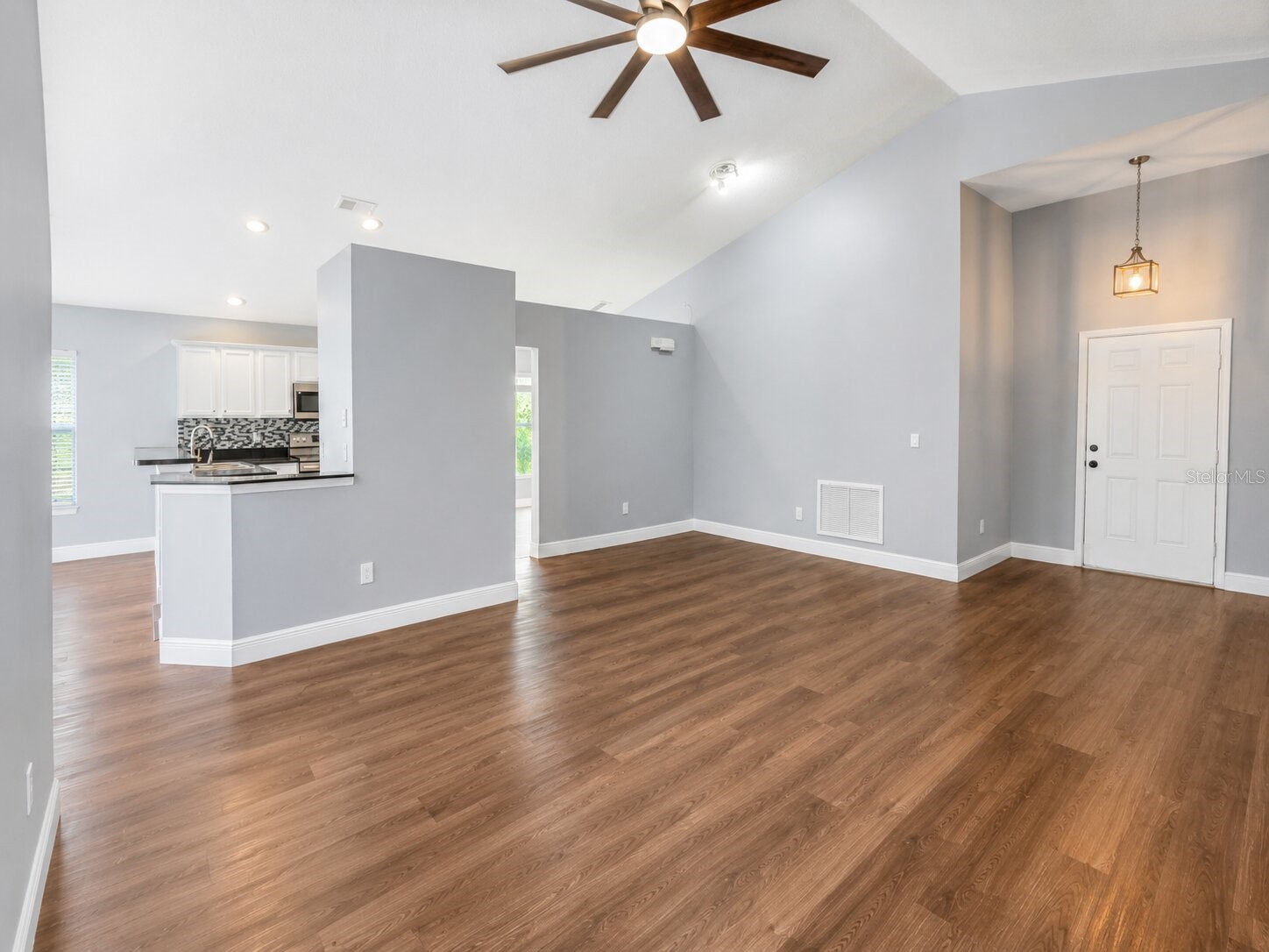 1926 Darlin Circle Orlando FL 32820 O6419186 image4