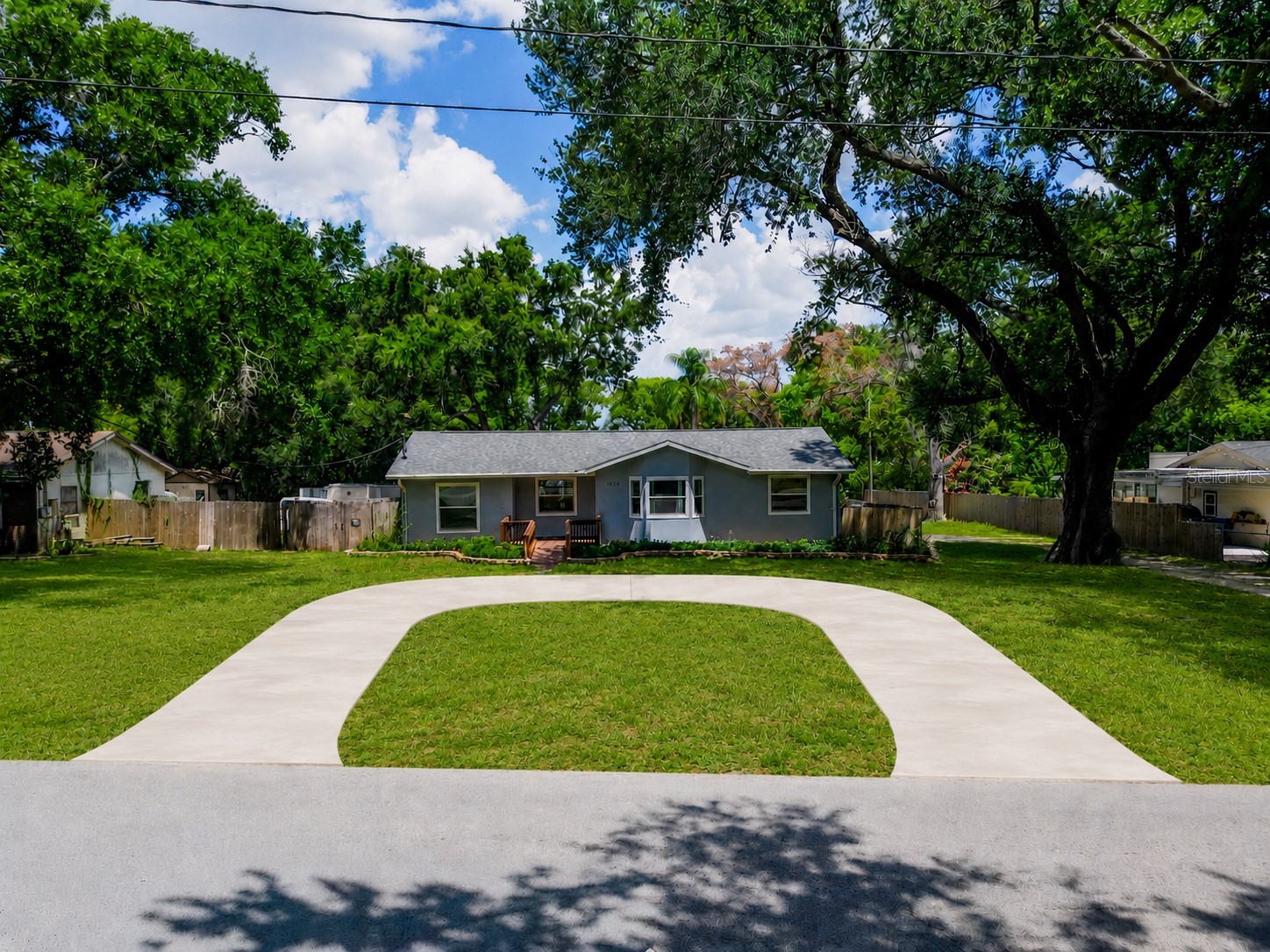1926 Meadowridge Drive Valrico FL 33596 TB8523139 image1