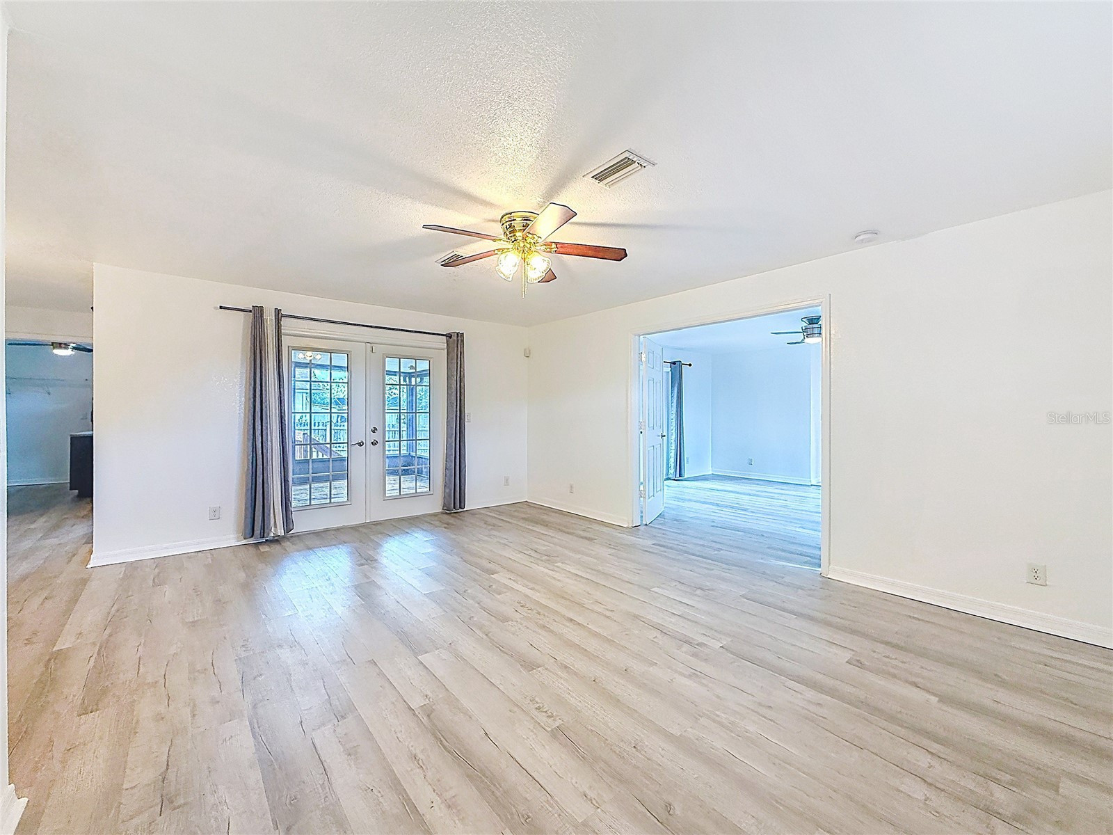 1926 Meadowridge Drive Valrico FL 33596 TB8523139 image50
