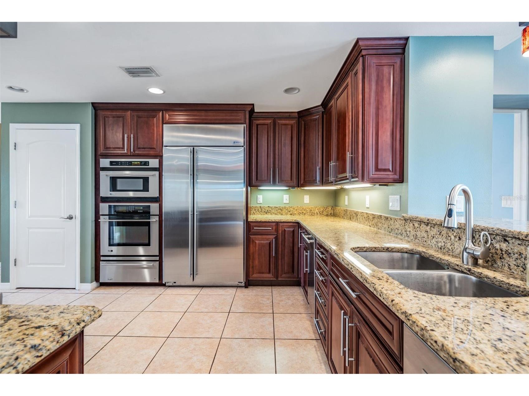 1926 Montana Avenue NE Saint Petersburg FL 33703 TB8466771 image14