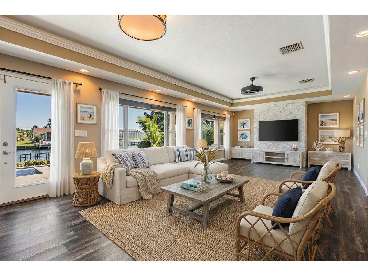 1926 Montana Avenue NE Saint Petersburg FL 33703 TB8466771 image4