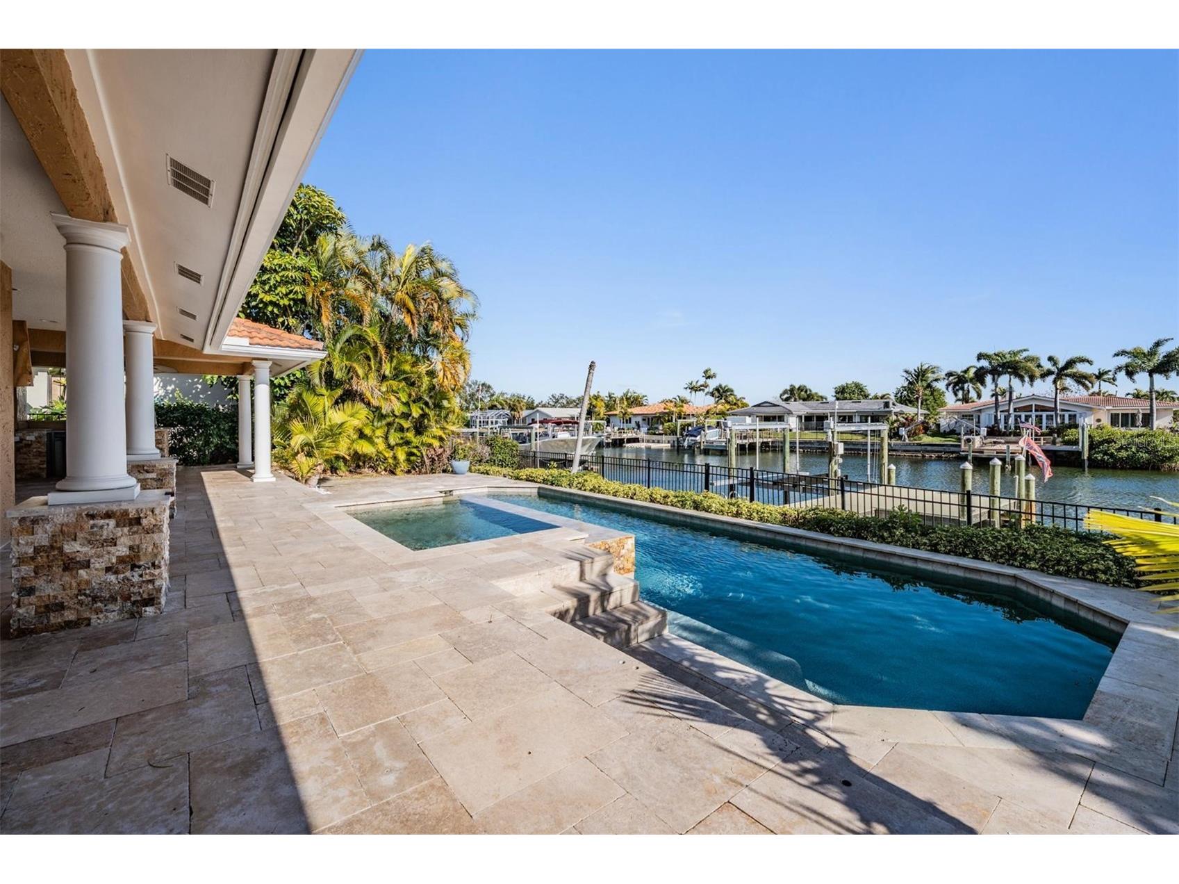 1926 Montana Avenue NE Saint Petersburg FL 33703 TB8466771 image44
