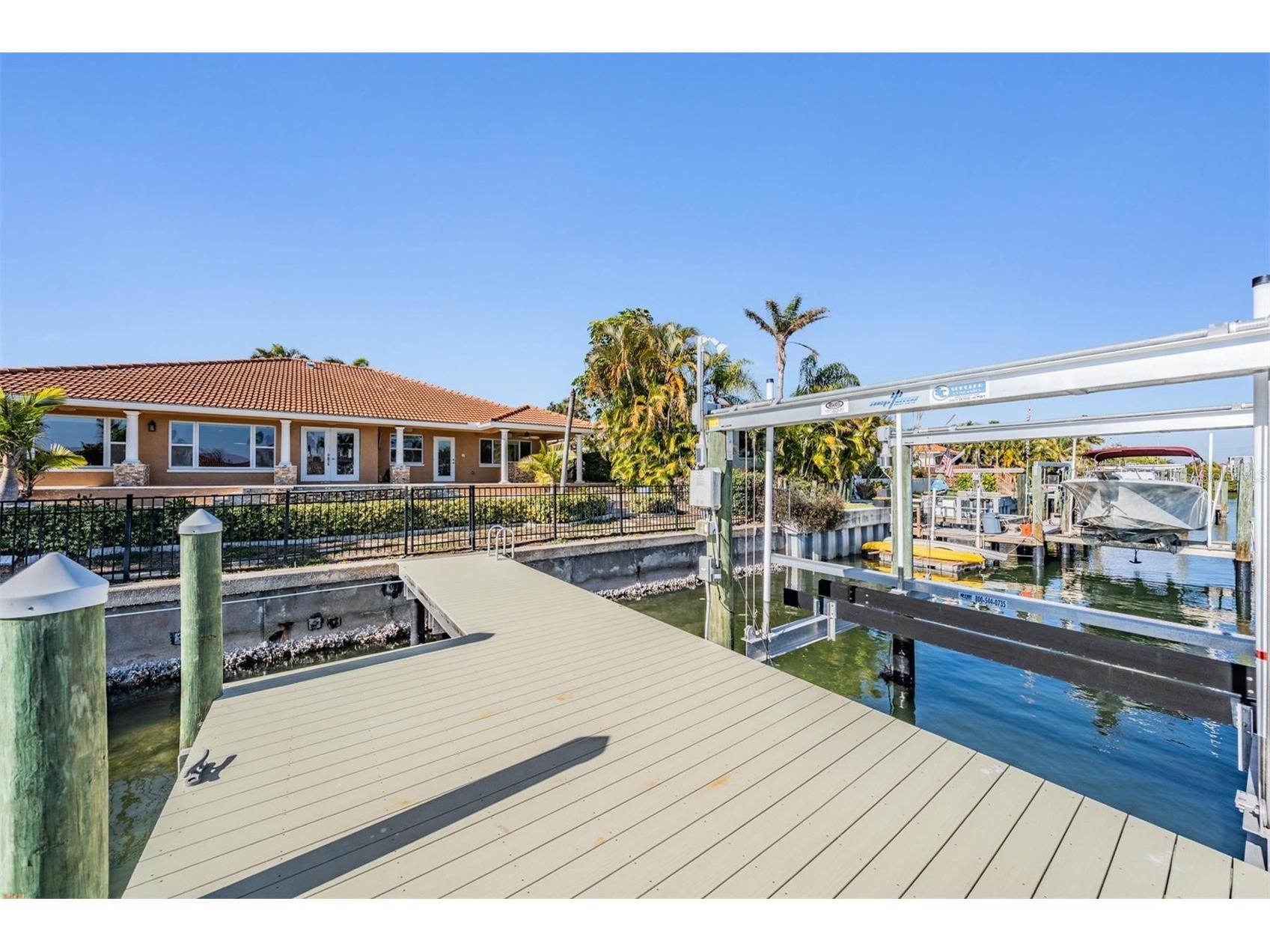 1926 Montana Avenue NE Saint Petersburg FL 33703 TB8466771 image46