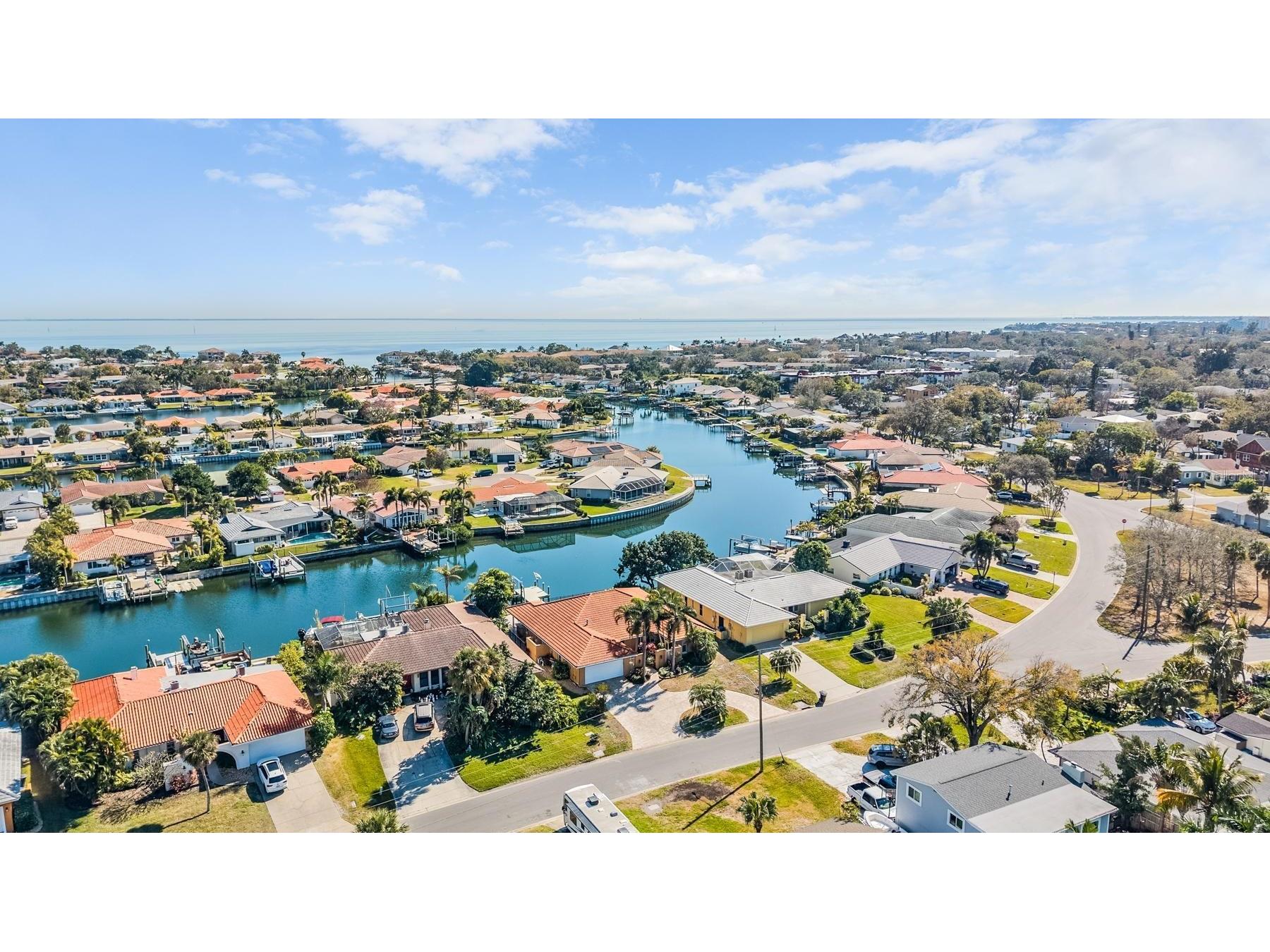 1926 Montana Avenue NE Saint Petersburg FL 33703 TB8466771 image61
