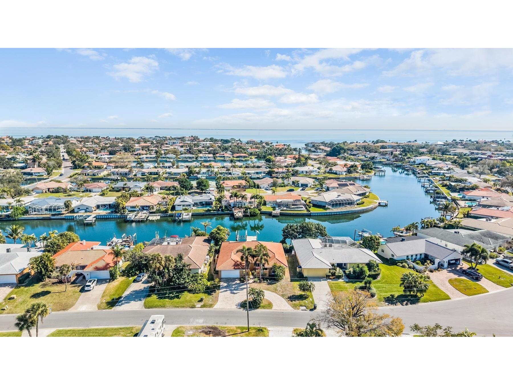 1926 Montana Avenue NE Saint Petersburg FL 33703 TB8466771 image62