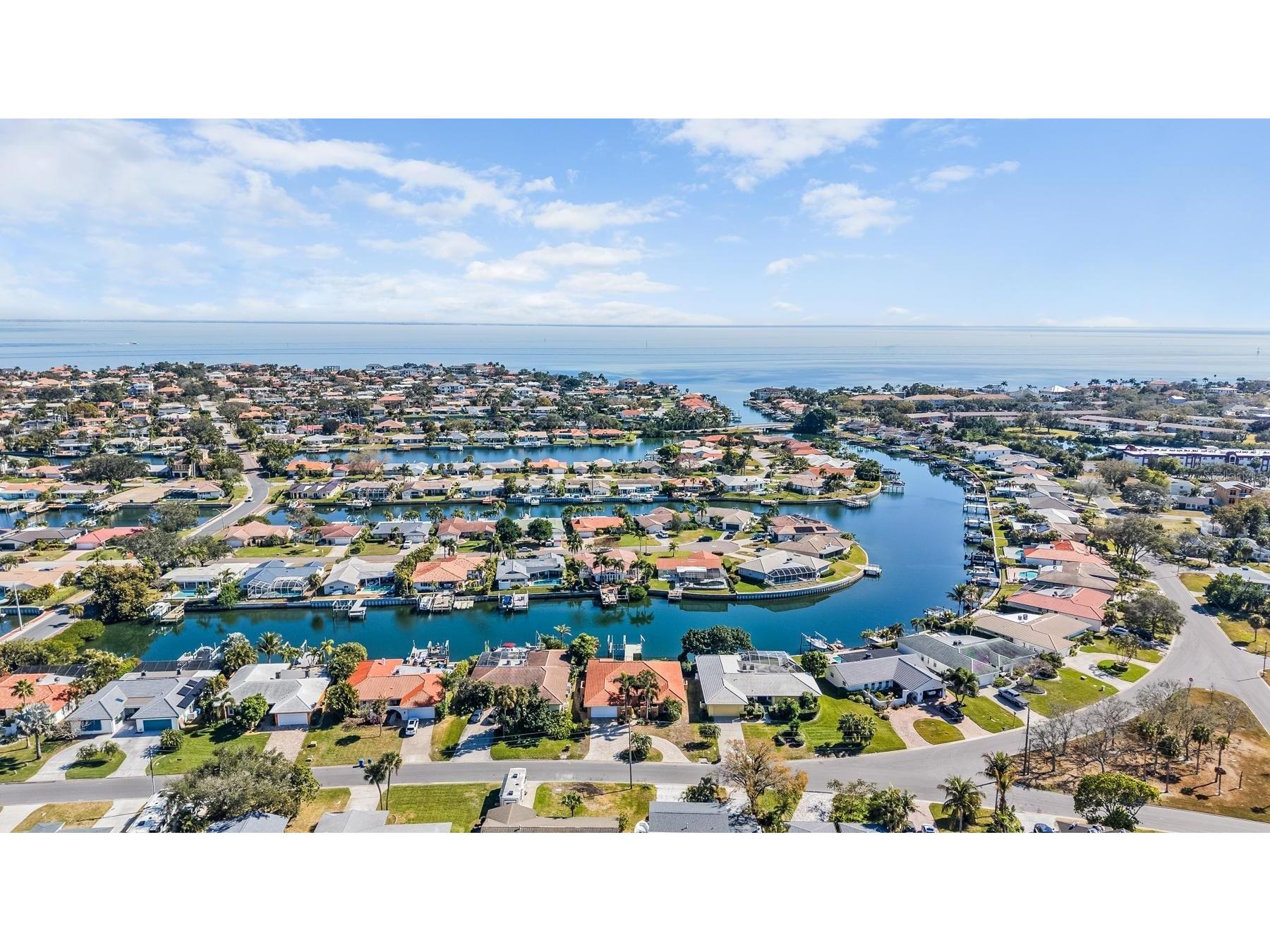1926 Montana Avenue NE Saint Petersburg FL 33703 TB8466771 image65
