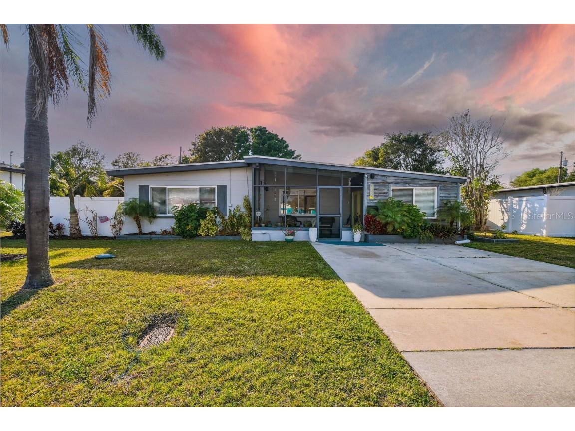 1926 Norfolk Street N Saint Petersburg FL 33710 U8192050 image1
