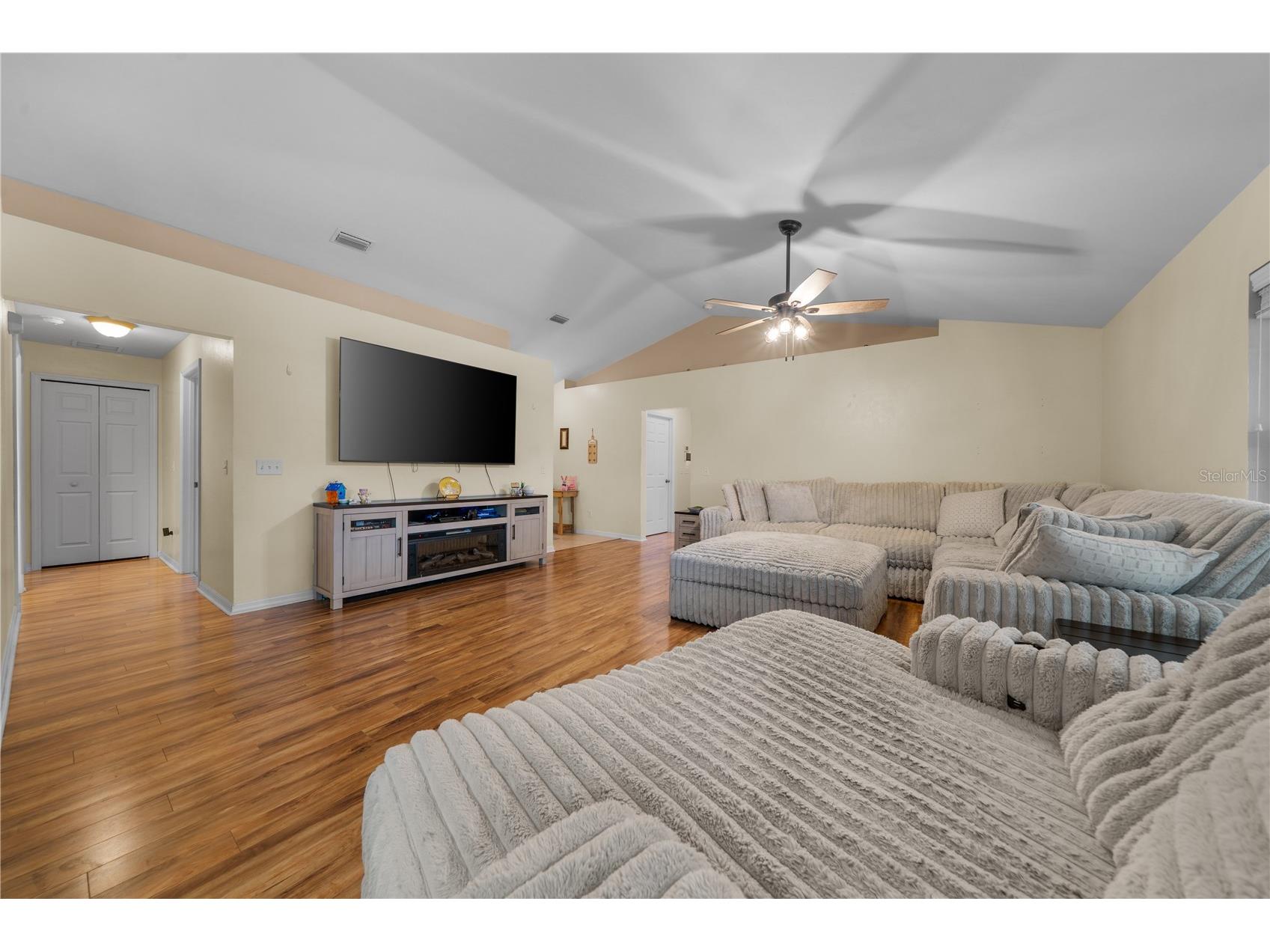19261 NW 230th Street High Springs FL 32643 GC538926 image8