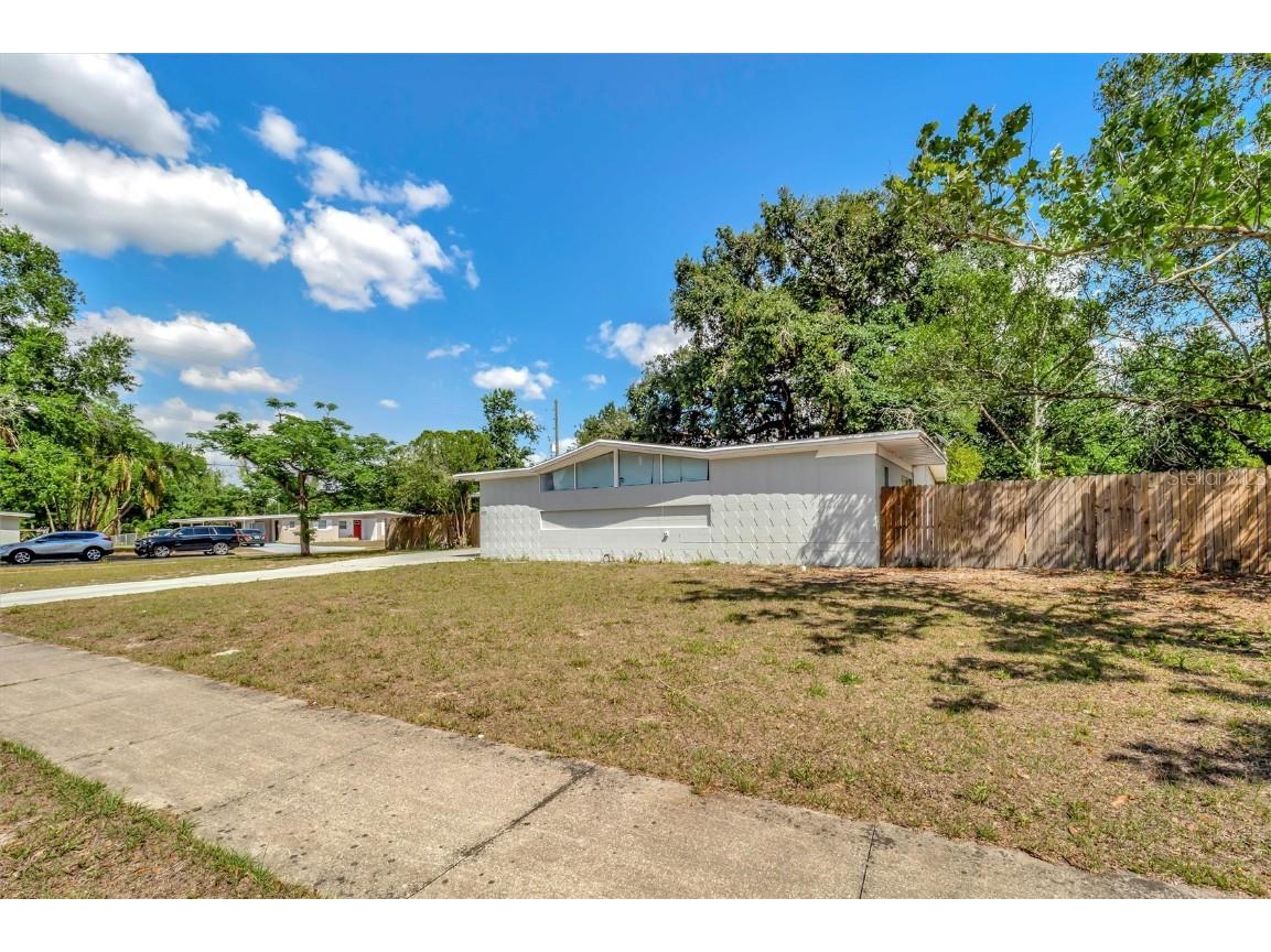 1927 Ben Hogan Cir Orlando FL 32808 O6104434 image1