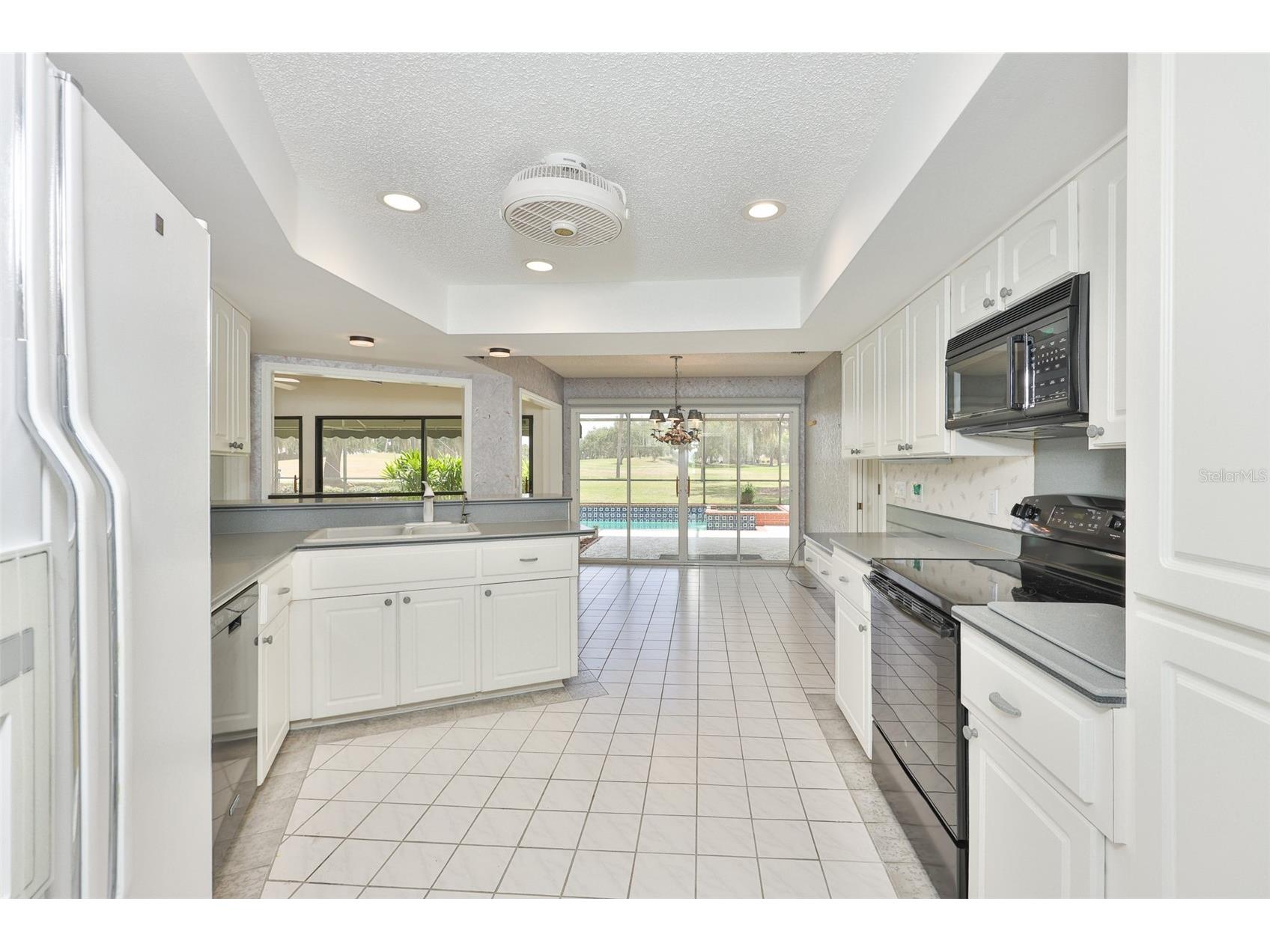 1927 E View Drive Sun City Center FL 33573 TB8526154 image12