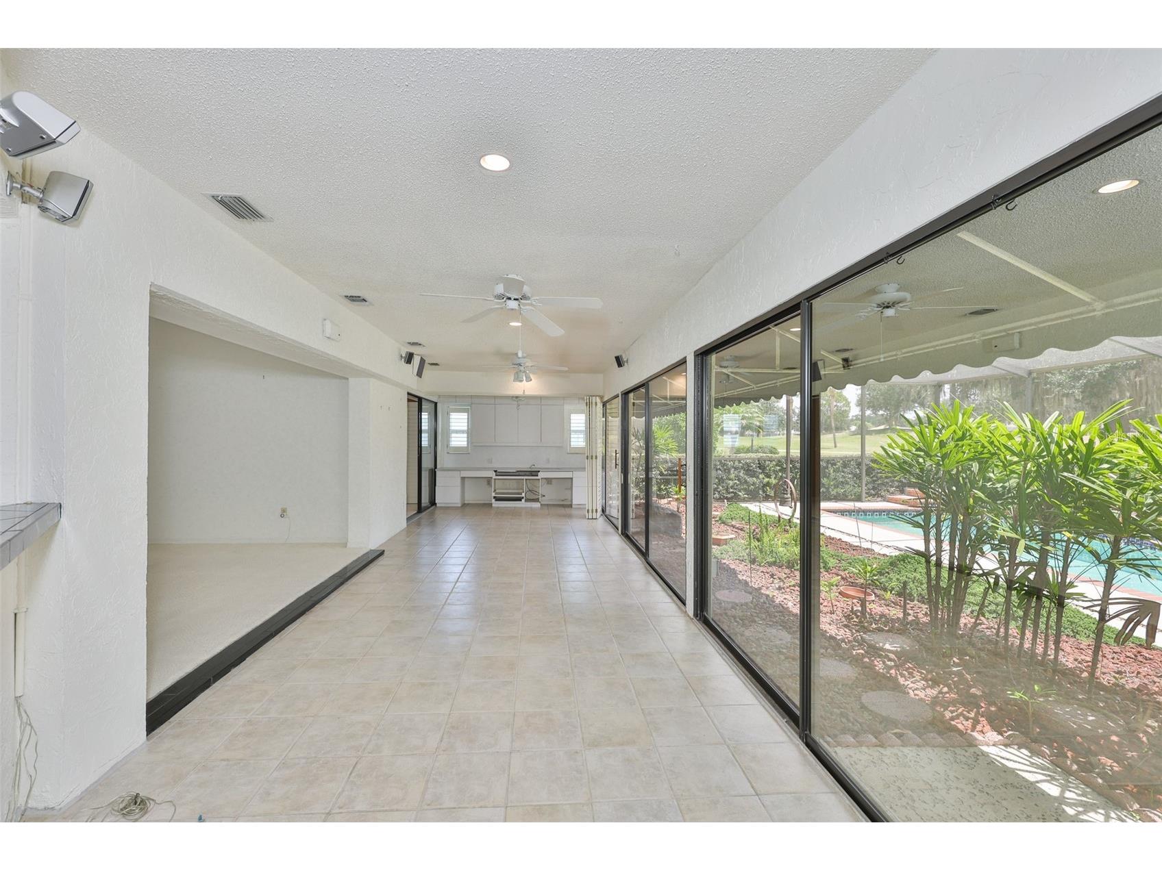 1927 E View Drive Sun City Center FL 33573 TB8526154 image18